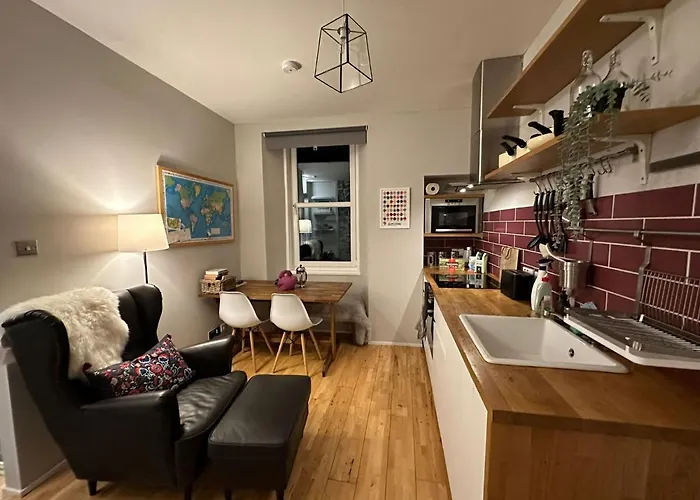 Small Cosy Studio Flat Near The Sea, Central Oban